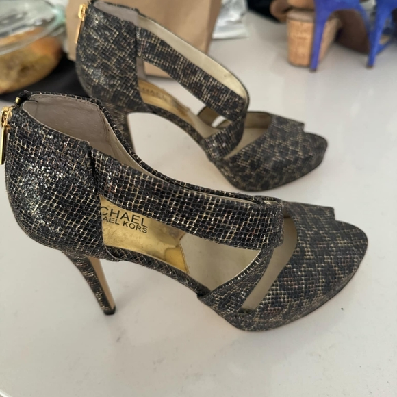 Michael kors stiletto heels ( used ) - Picture 4 of 4